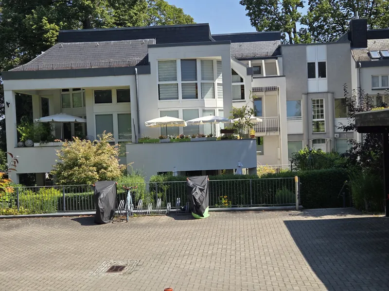 Voll möblierte 2 Zi., K/D/B-Wohnung am Wannsee — photo 1